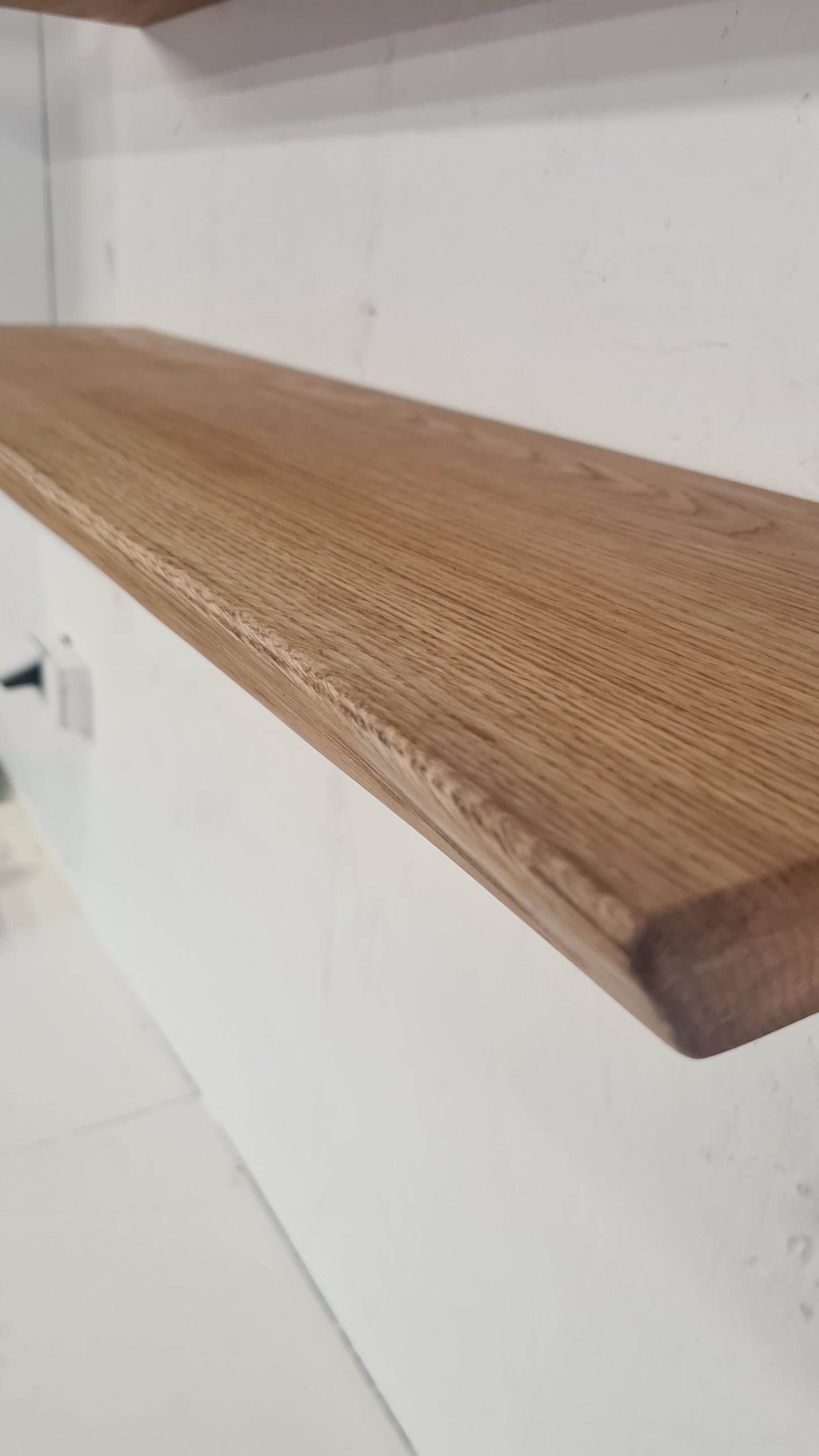 Étagères flottantes en chêne à bords vivants: 40mm X 240mm X 1100mm