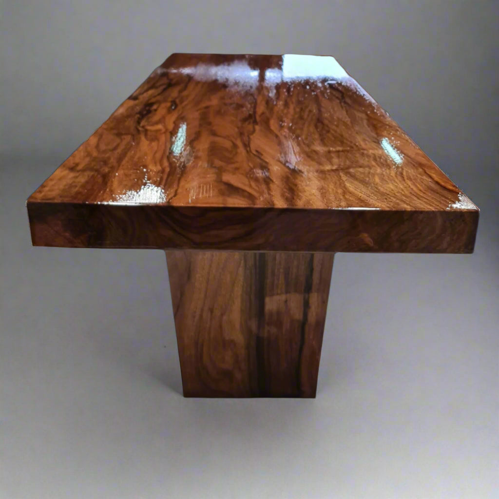 L'élégance rustique. Table à manger.