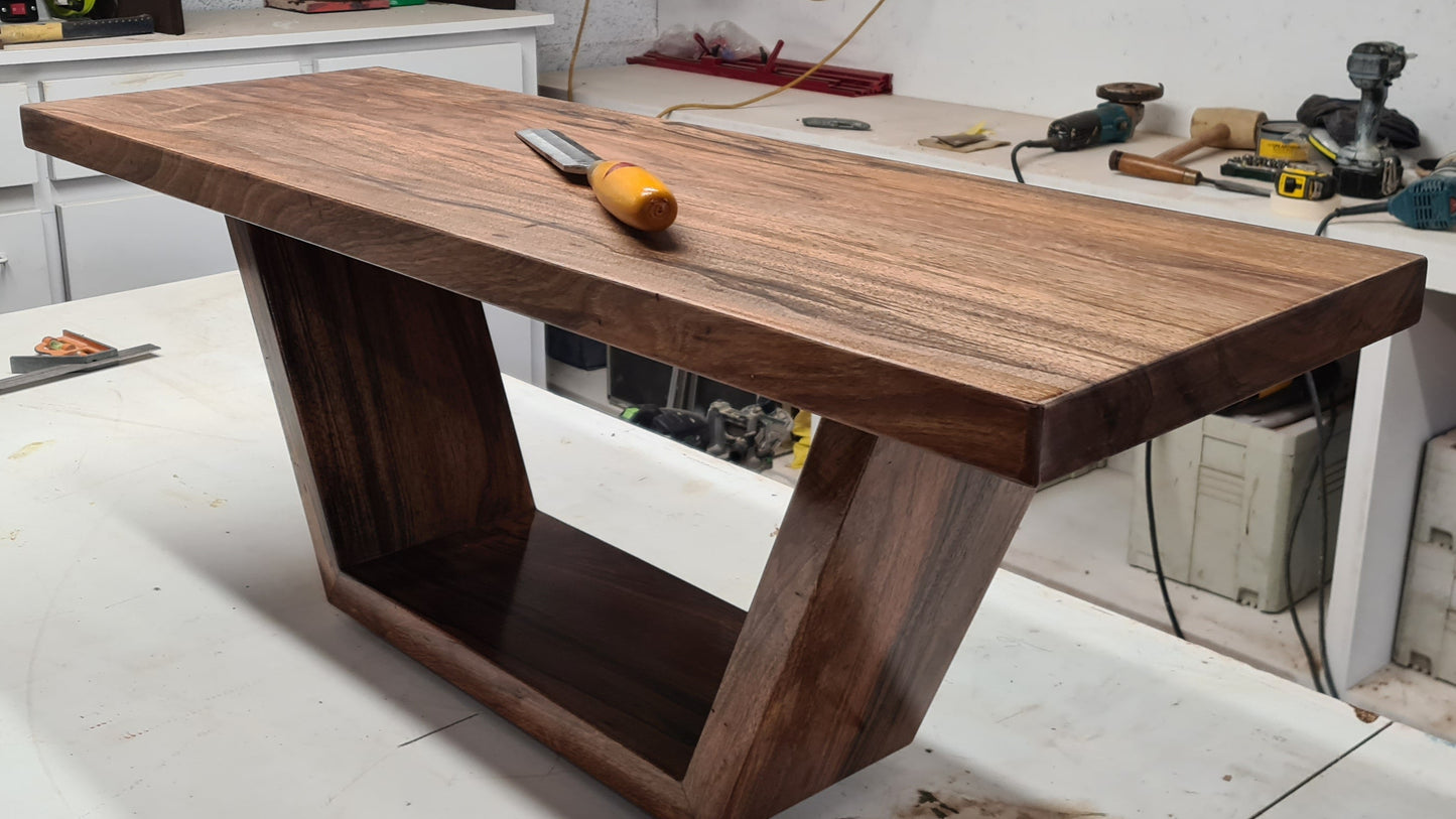 L'élégance rustique. Table à manger.