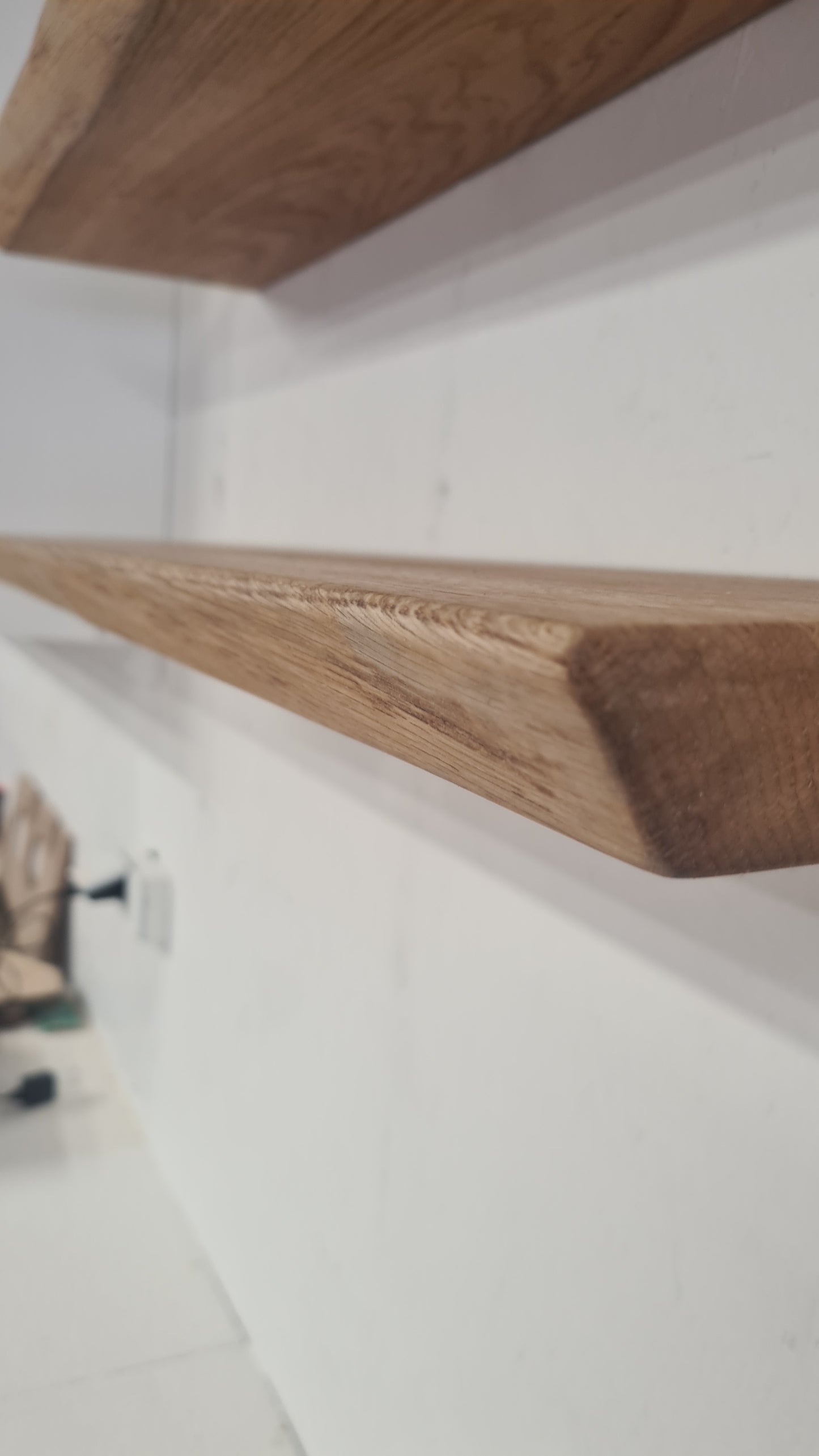 Étagères flottantes en chêne à bords vivants: 40mm X 240mm X 1100mm