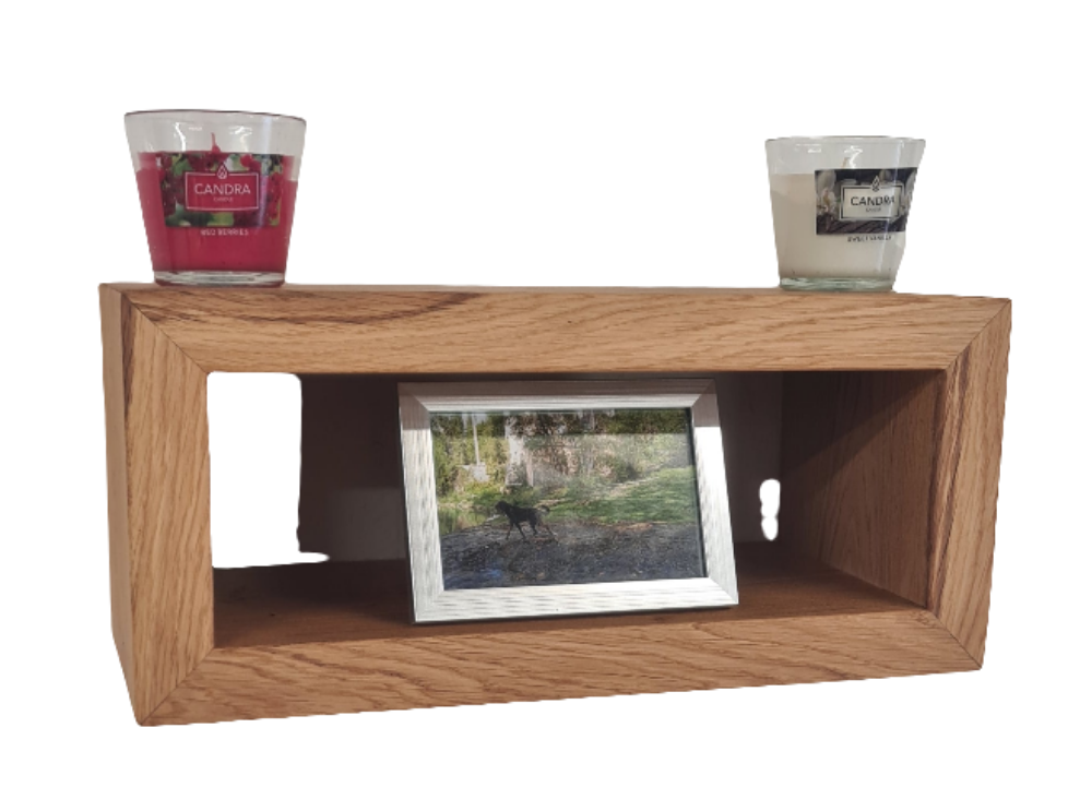 Console murale flottante en chêne français – Assemblage en onglet et fixations invisibles