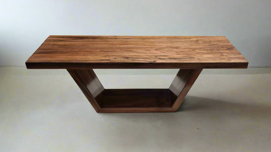 L'élégance rustique. Table à manger.